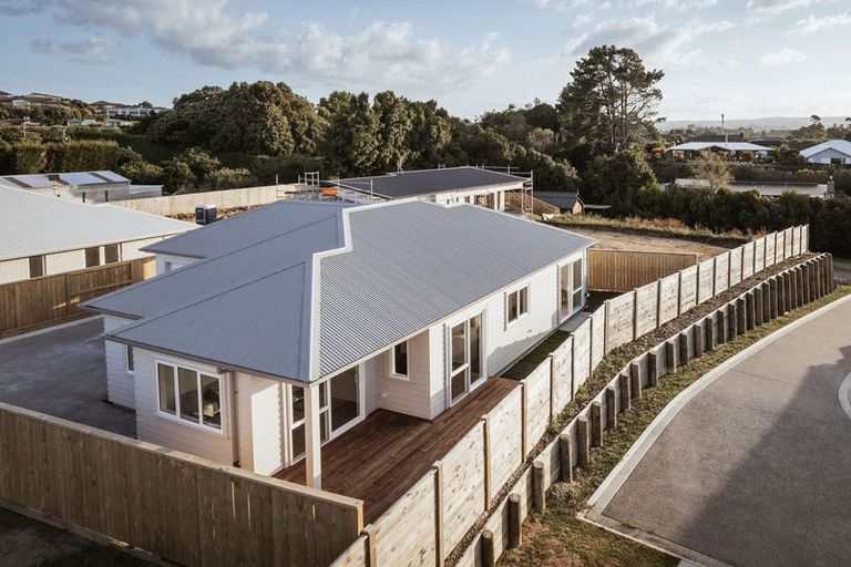 Photo of property in 13b Western Avenue, Omokoroa, 3114