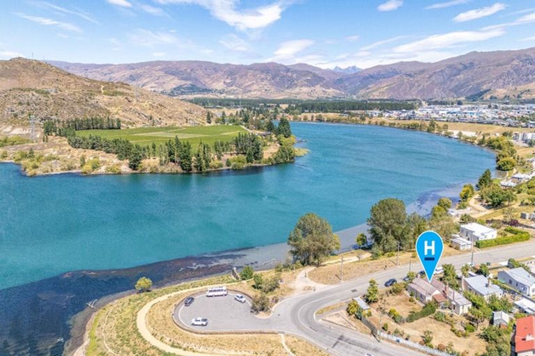 Photo of property in 13 Inniscort Street, Cromwell, 9310