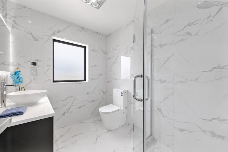 Photo of property in 4 Glann Lane, Flat Bush, Auckland, 2019