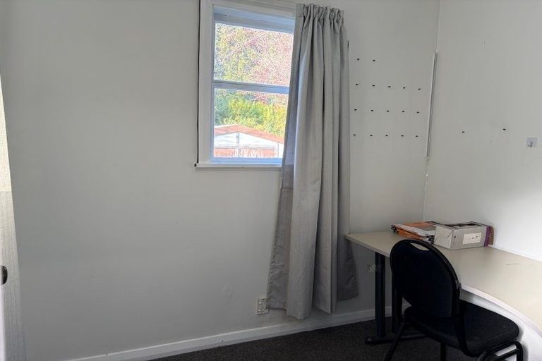Photo of property in 25 Piko Crescent, Riccarton, Christchurch, 8041