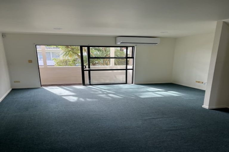 Photo of property in 123 Mokoia Road, Birkenhead, Auckland, 0626