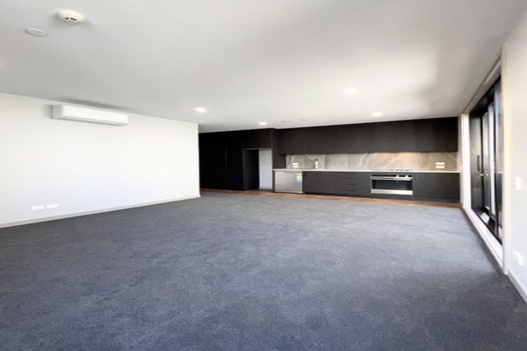 Photo of property in 205/2 Launch Road, Hobsonville, Auckland, 0616