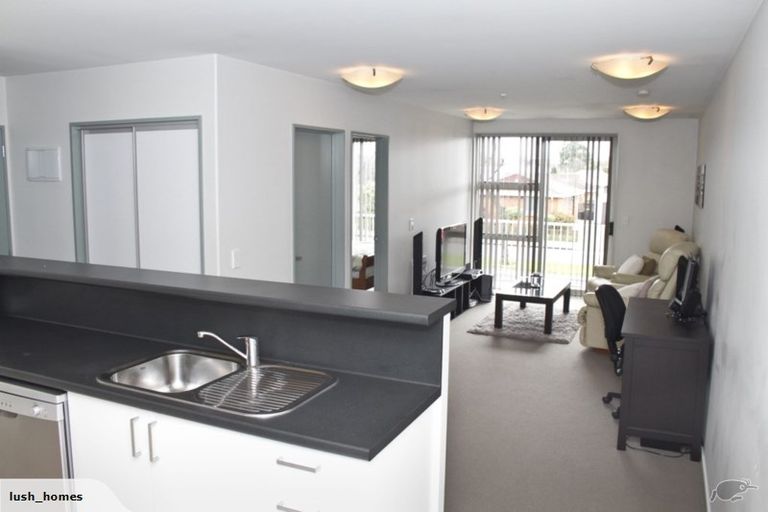 Photo of property in 19/14 Brougham Street, Addington, Christchurch, 8024