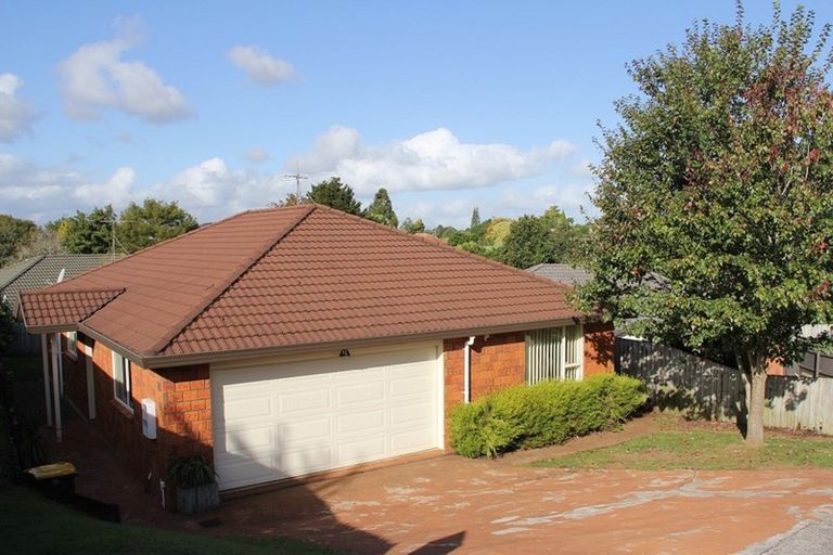 Photo of property in 28 Les Marston Place, Pukekohe, 2120