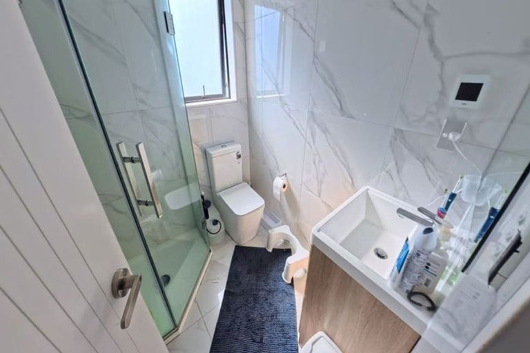 Photo of property in 11 Pihoihoi Place, Hobsonville, Auckland, 0616