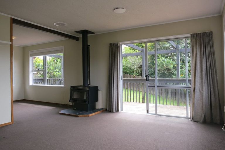 Photo of property in 43 Pisces Road, Glen Eden, Auckland, 0602