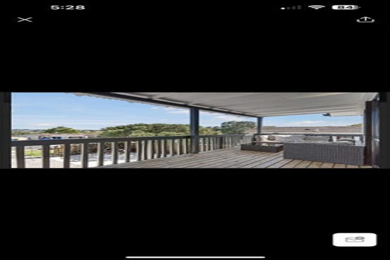Photo of property in 14 Rena Place, West Harbour, Auckland, 0618