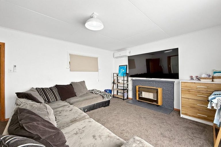 Photo of property in 32 Norfolk Street, Wainuiomata, Lower Hutt, 5014