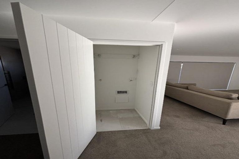 Photo of property in 268a Courtenay Street, Strandon, New Plymouth, 4312