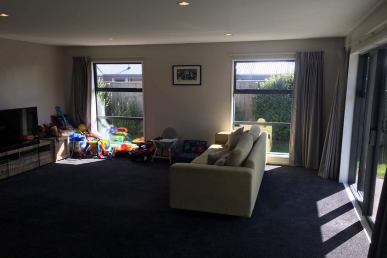 Photo of property in 6 Pimlico Place, Rangiora, 7400