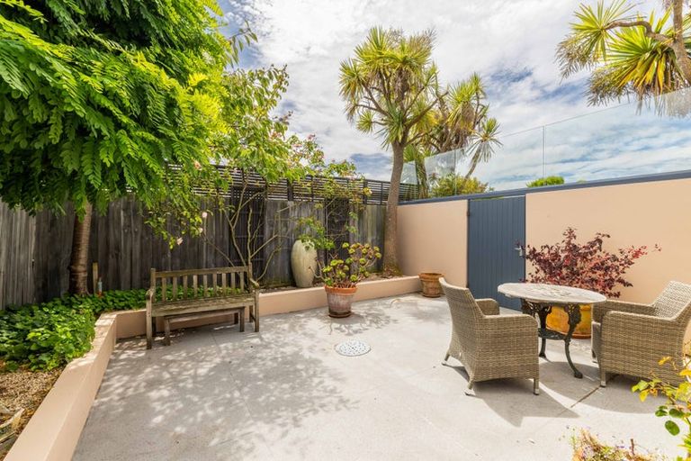 Photo of property in 56 Hawkesbury Avenue, St Albans, Christchurch, 8014