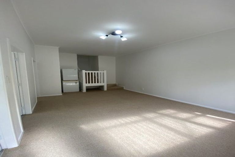 Photo of property in 28 Delhi Crescent, Khandallah, Wellington, 6035