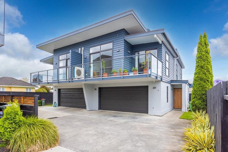 Photo of property in 17u4 Cook Street, Hamilton East, Hamilton, 3216