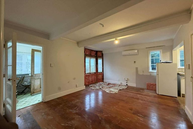 Photo of property in 30 Childers Terrace, Kilbirnie, Wellington, 6022