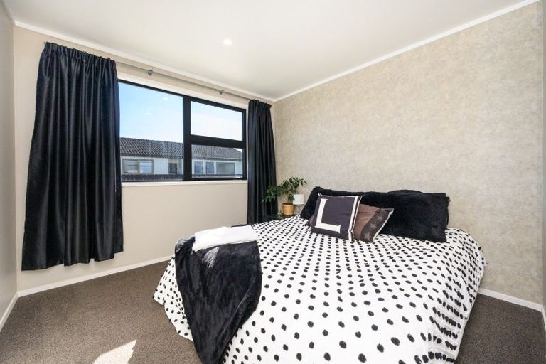 Photo of property in 7 Colonial Place, Kelvin Grove, Palmerston North, 4414