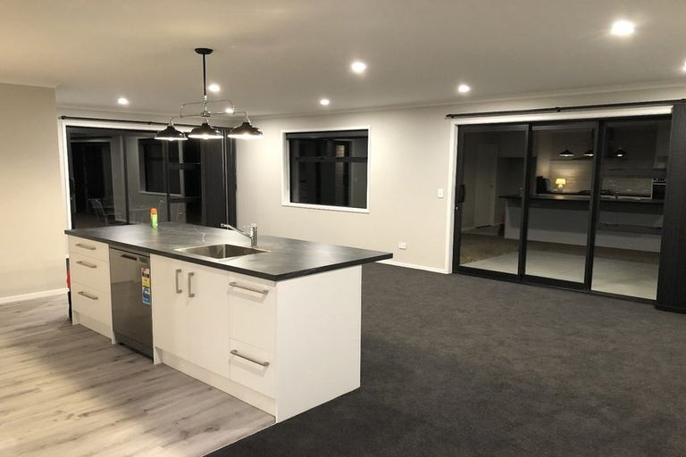 Photo of property in 5 Roma Way, Waitarere, 5510