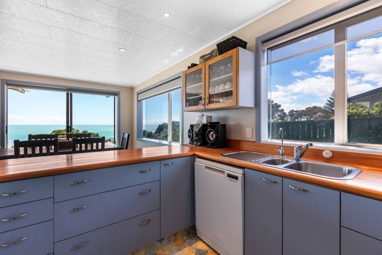 Photo of property in 24 Motukari Place, Onaero, Urenui, 4383