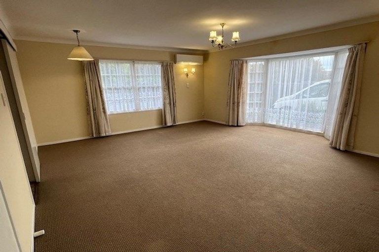 Photo of property in 2/11 Beaconview Rise, Farm Cove, Auckland, 2012