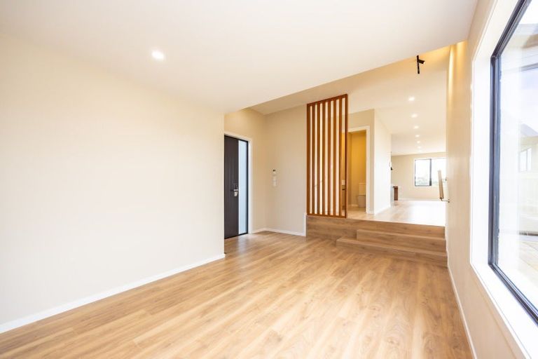 Photo of property in 30 Awanui Road, Red Beach, 0932