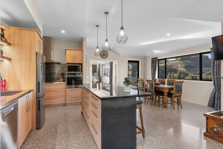 Photo of property in 9 Goddard Way, Sawyers Bay, Port Chalmers, 9023
