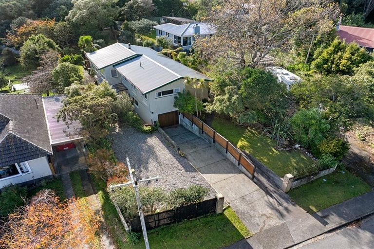 Photo of property in 19 Fincham Road, Raumati Beach, Paraparaumu, 5032