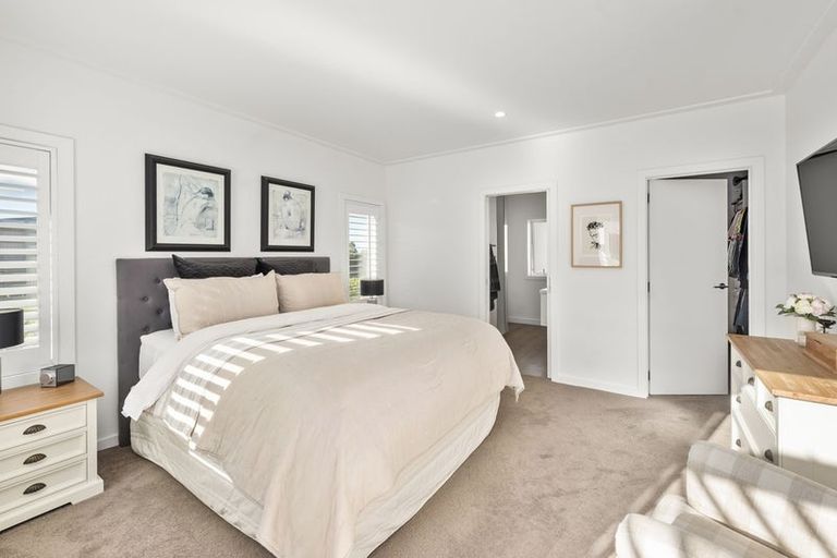 Photo of property in 2/21 Highland Drive, Acacia Bay, Taupo, 3385