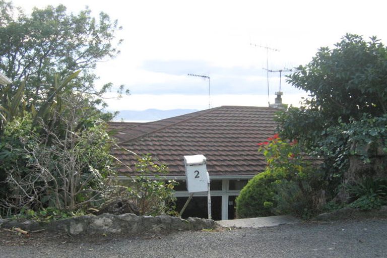 Photo of property in 2 Chilton Road, Hospital Hill, Napier, 4110