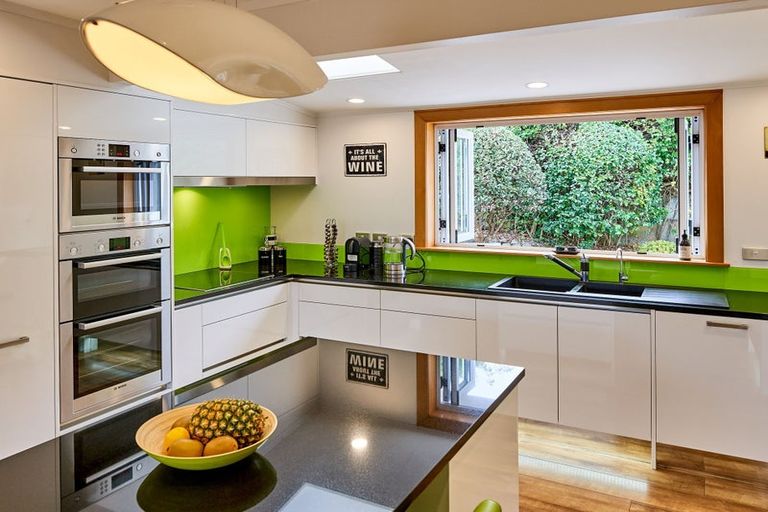 Photo of property in 93 Marine Parade, Paraparaumu Beach, Paraparaumu, 5032