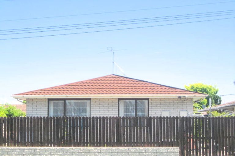 Photo of property in 2/6 Steadman Road, Broomfield, Christchurch, 8042