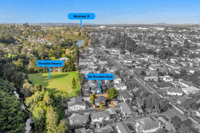 Photo of property in 2/26 Woodside Road, Massey, Auckland, 0614