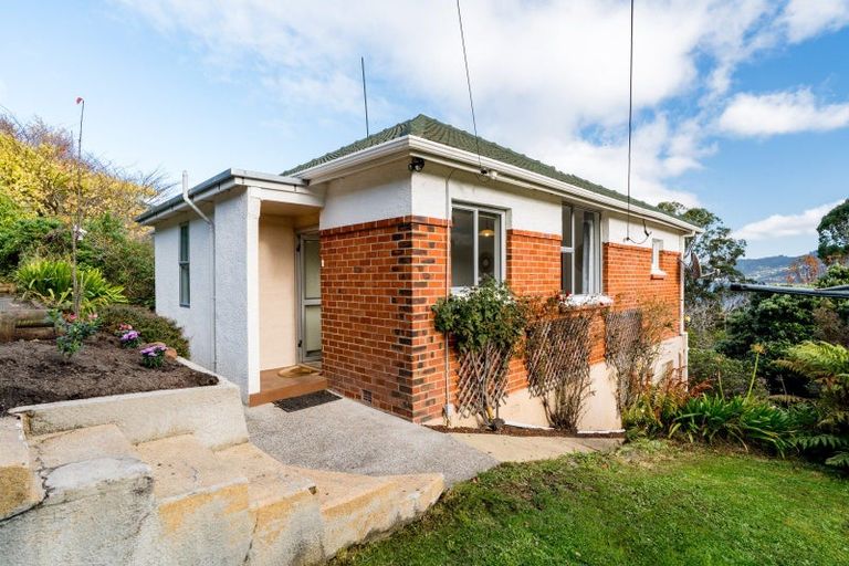 Photo of property in 22 Wharfdale Street, Macandrew Bay, Dunedin, 9014