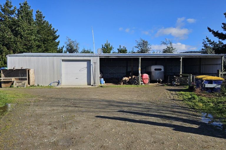 Photo of property in 153 Romahapa Road, Romahapa, Balclutha, 9271
