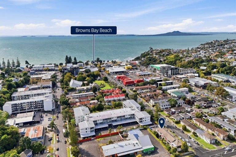 Photo of property in 5/773 Beach Road, Browns Bay, Auckland, 0630