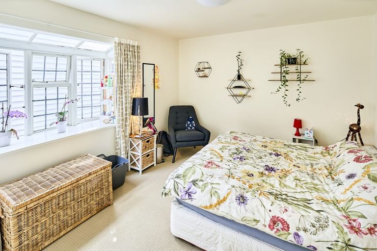 Photo of property in 2b Wilkinson Street, Oriental Bay, Wellington, 6011