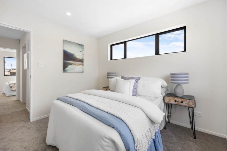 Photo of property in 1 Kellett Road, Ranui, Auckland, 0612