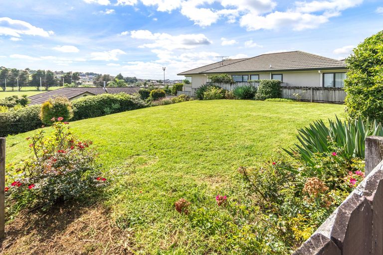 Photo of property in 43 Ridgeway Road, Pukekohe, 2120