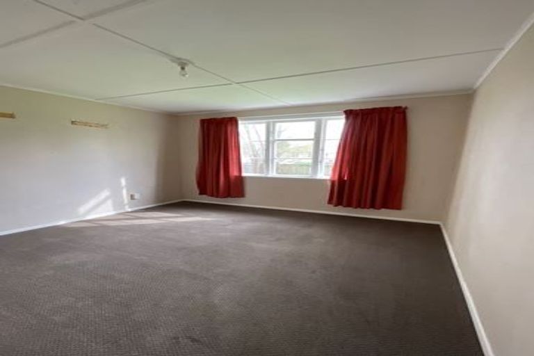 Photo of property in 4 Churchill Crescent, Foxton, 4814