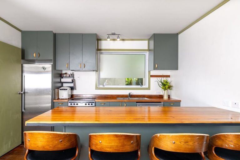 Photo of property in 6 Main Road, Raglan, 3225