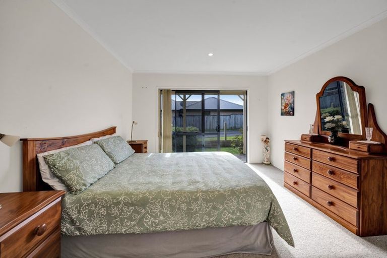 Photo of property in 106 Smart Road, Glen Avon, New Plymouth, 4312