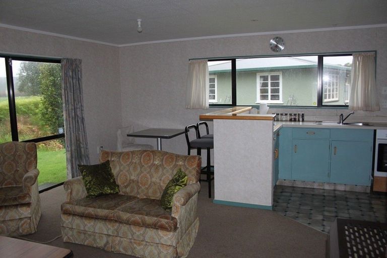 Photo of property in 137 Pohangina Valley Road East, Ashhurst, 4884