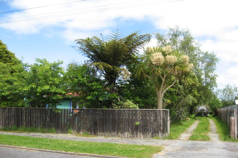 Photo of property in 142 Peel Street, Westport, 7825