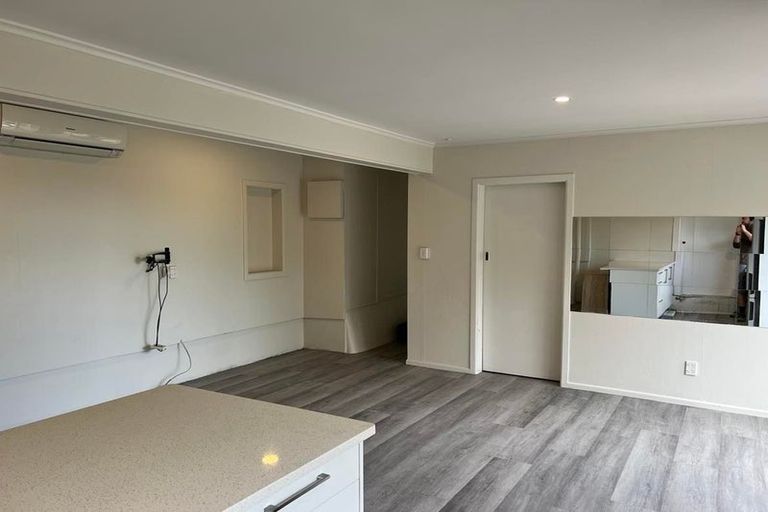 Photo of property in 45 Channel View Road, Campbells Bay, Auckland, 0630