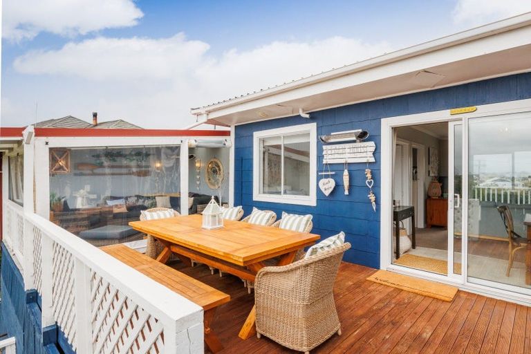 Photo of property in 7 Chaffey Street, Foxton Beach, Foxton, 4815