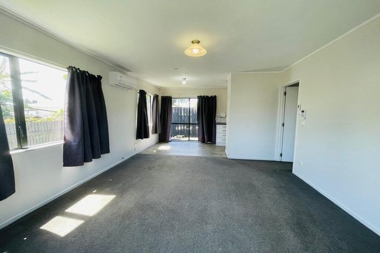 Photo of property in 471 Massey Road, Mangere East, Auckland, 2024