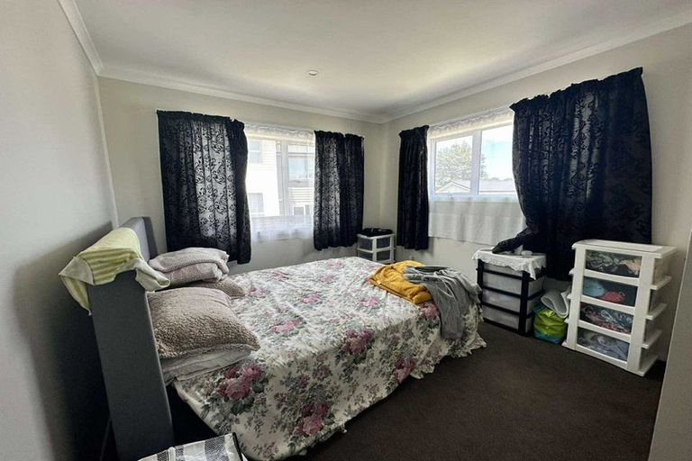 Photo of property in 20u8 Glanmire Road, Newlands, Wellington, 6037