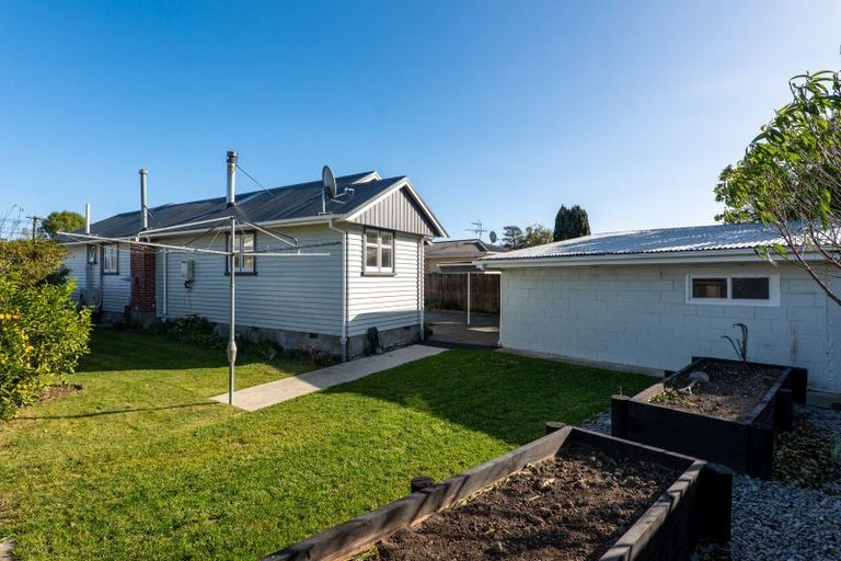 Photo of property in 15 Whitehall Street, Mairehau, Christchurch, 8013