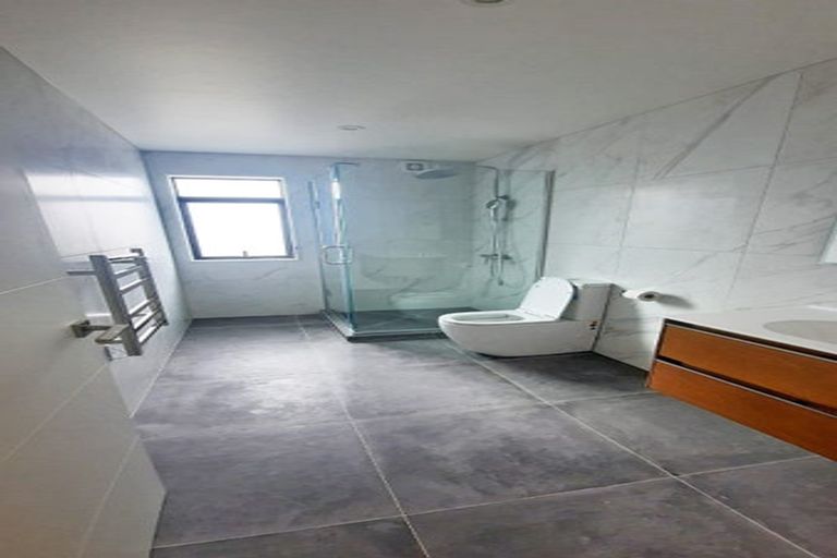 Photo of property in 1 Skua Road, Hobsonville, Auckland, 0616