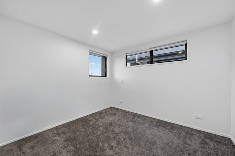 Photo of property in 4/8 Matata Place, Dallington, Christchurch, 8061