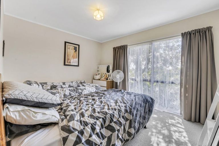 Photo of property in 6/70a Woodglen Road, Glen Eden, Auckland, 0602