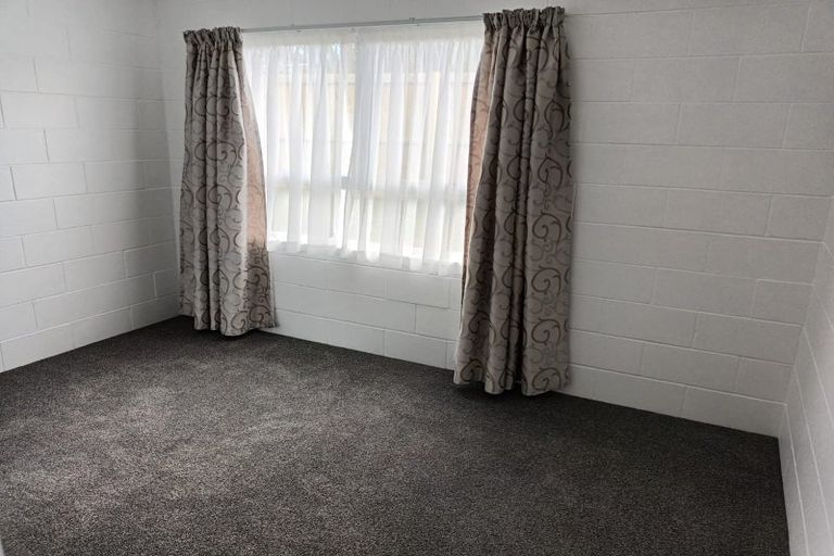 Photo of property in 18 Otaika Road, Woodhill, 0110